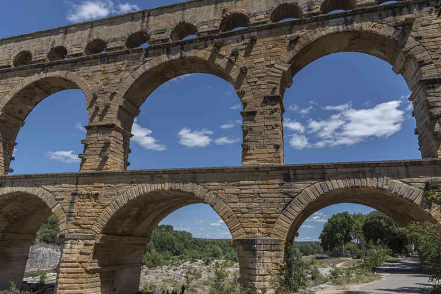 Francia - Vers-Pont-du-Gard - Pont du Gard 012.jpg